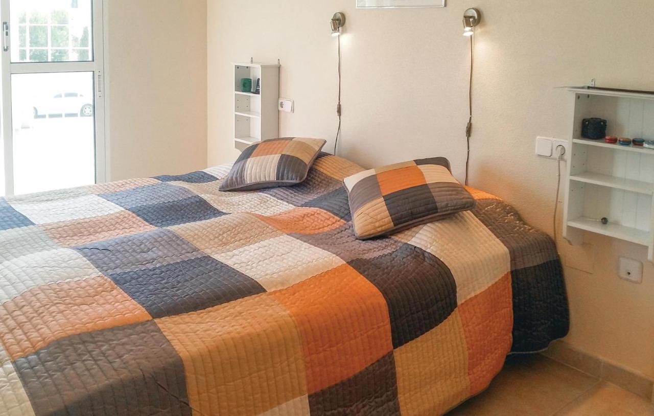 Cozy Home In Orihuela Costa With Kitchen Dehesa de Campoamor  Eksteriør bilde
